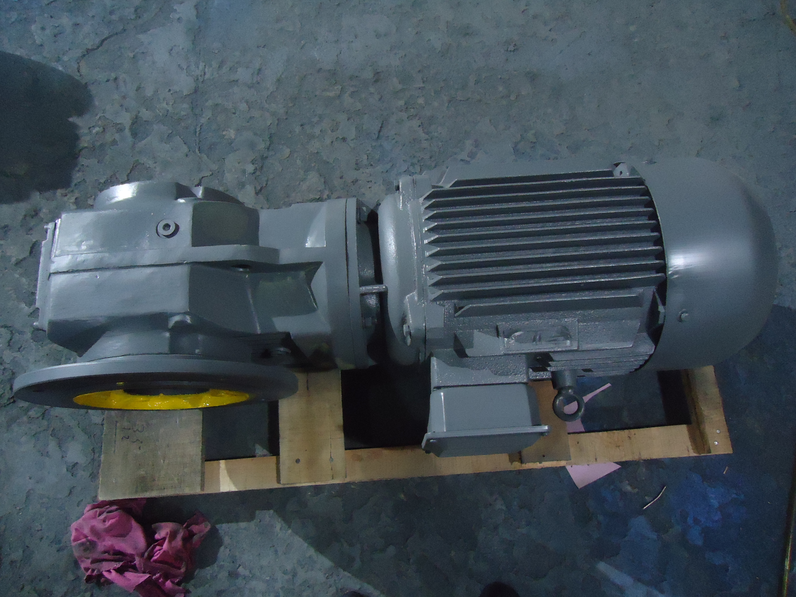 木屑顆粒機(jī)專用齒輪減速機(jī)